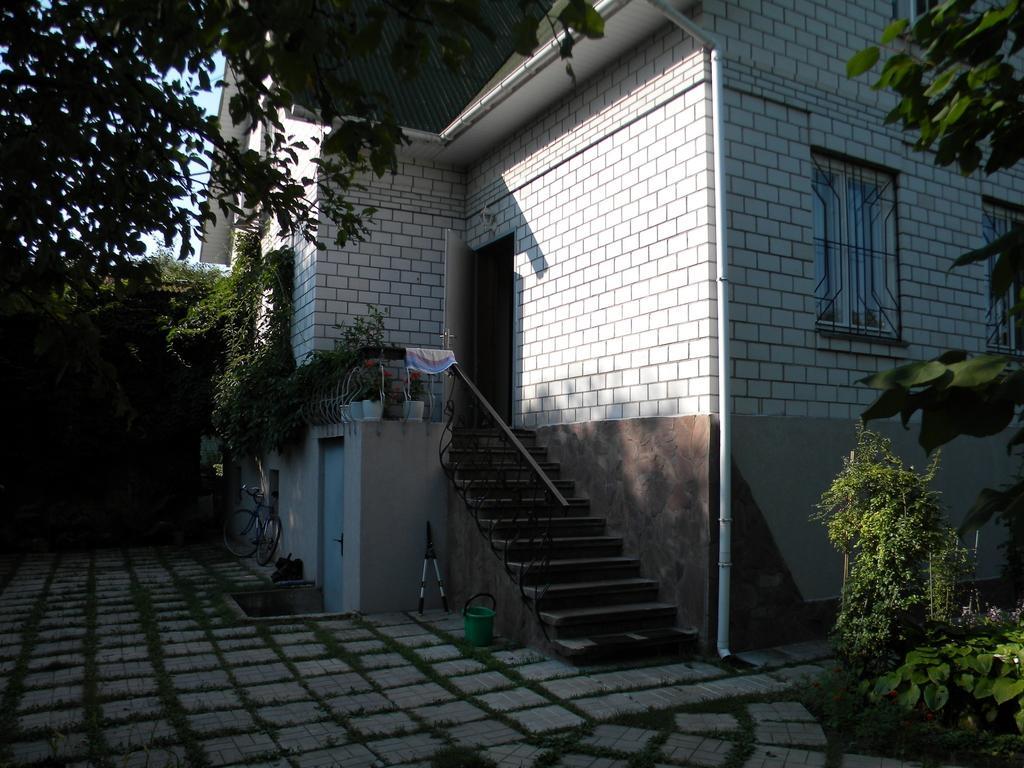 Guest House Dacha Kiev Buitenkant foto